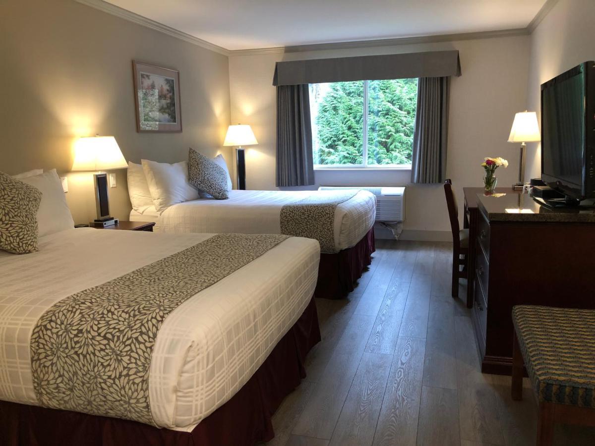 Coast Abbotsford Hotel & Suites Екстер'єр фото