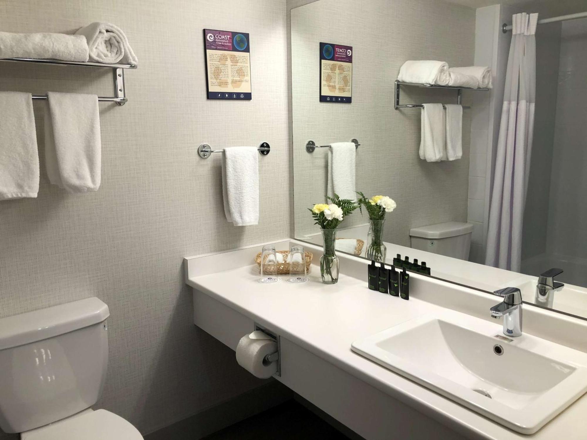 Coast Abbotsford Hotel & Suites Екстер'єр фото