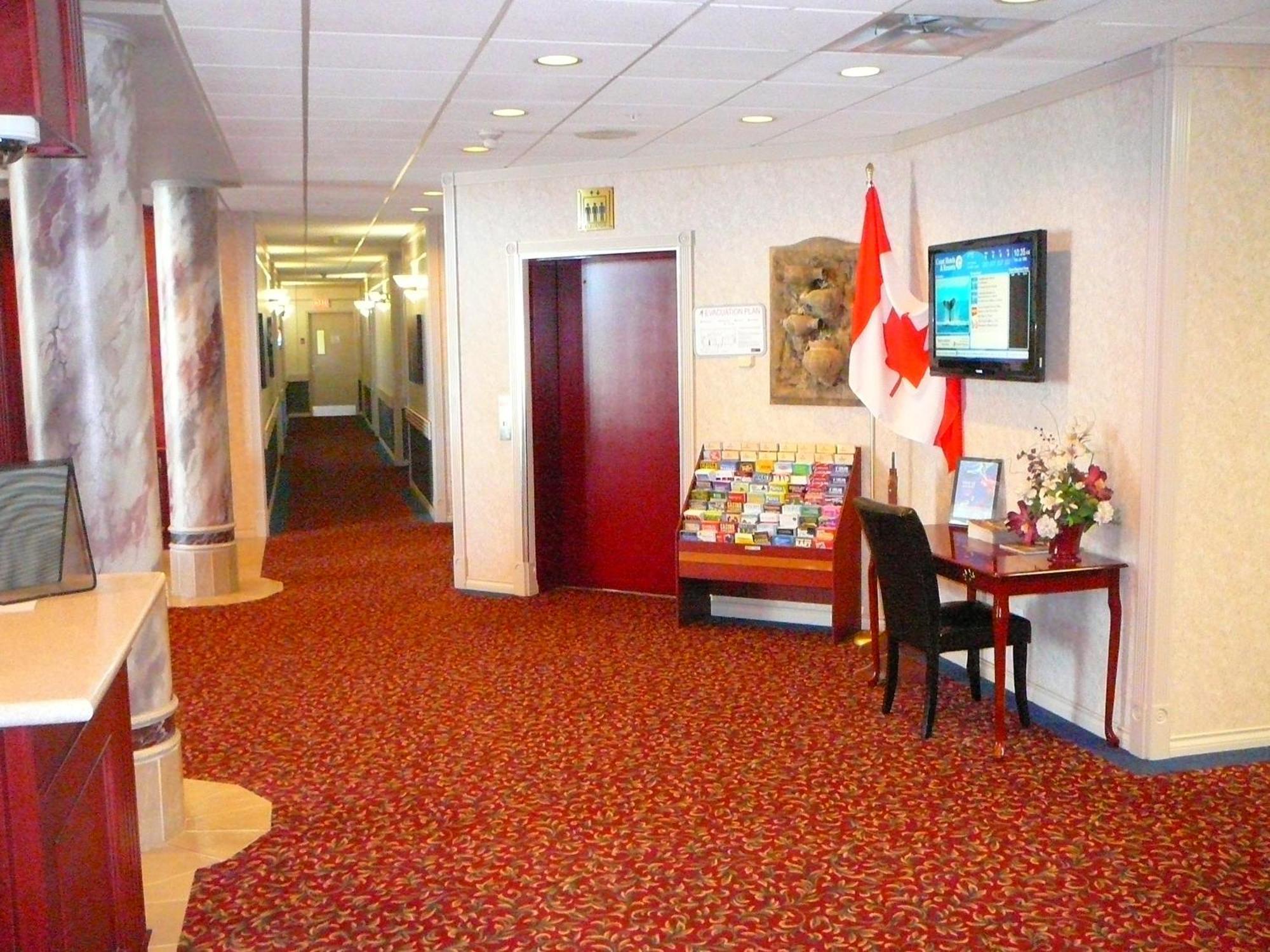 Coast Abbotsford Hotel & Suites Екстер'єр фото